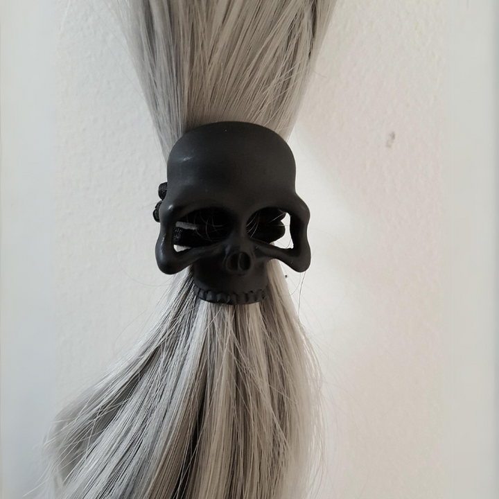 Skull Hair Tie by Darkstorm