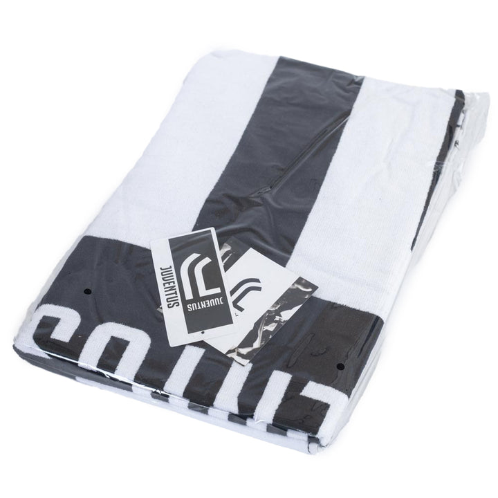 Juventus FC Crest Towel by Football>European Leagues>Juventus FC