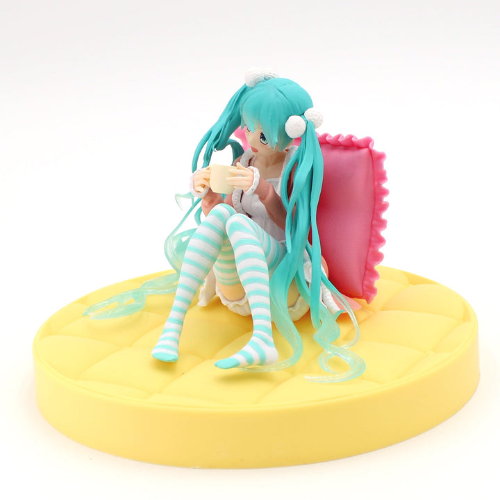 Hatsune Miku Figure Original Casual Wear Version by Taito