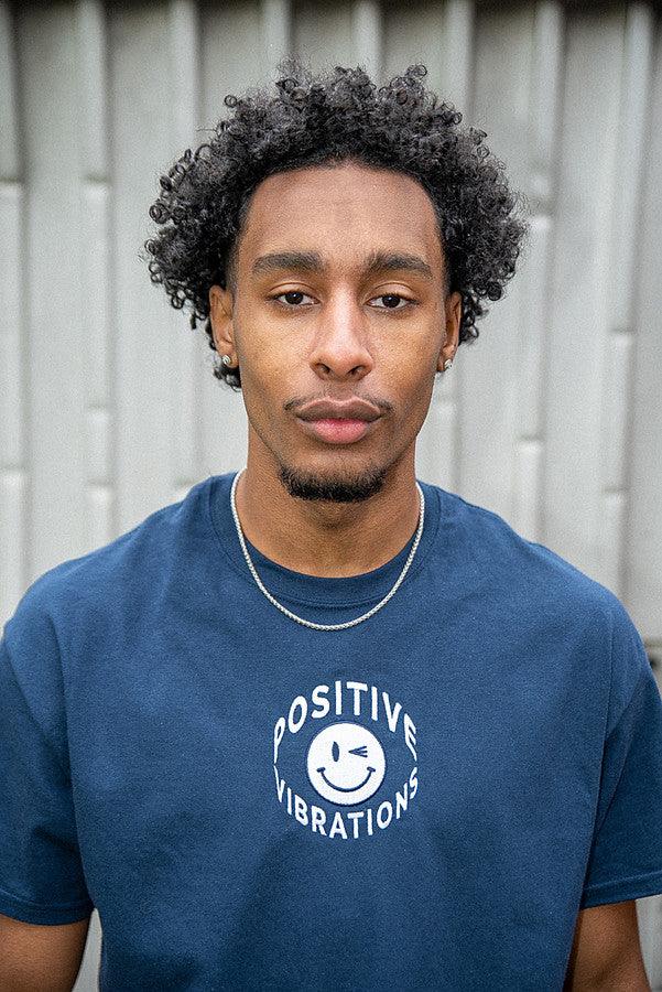 T-Shirt in Navy 90s Rave Smiley Positive Vibrations Embroidery by Dreambutdonotsleep