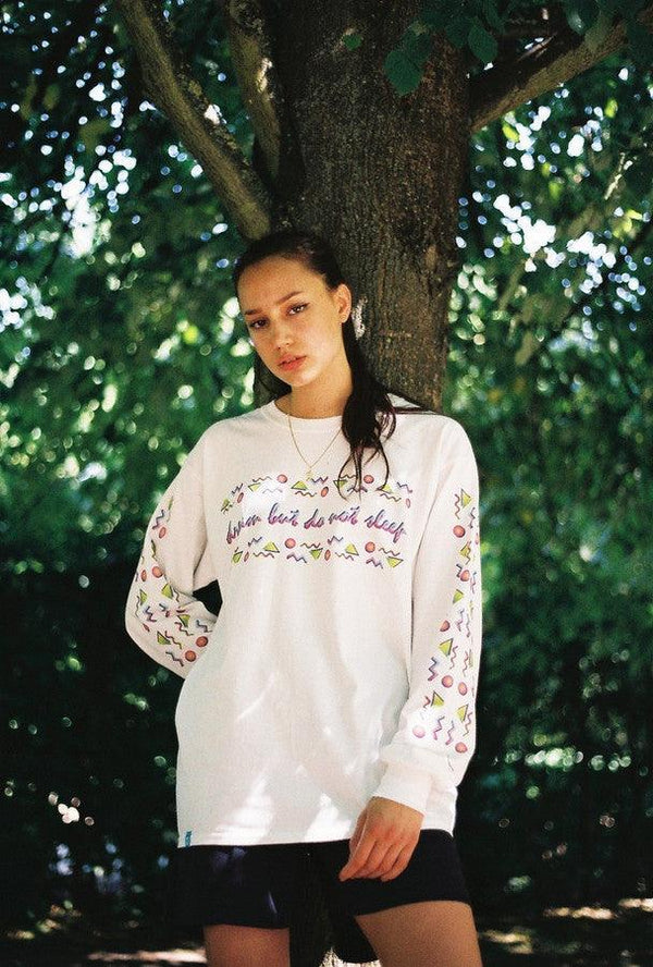 White Long Sleeved T-shirt With 80's Geometric Design by Dreambutdonotsleep