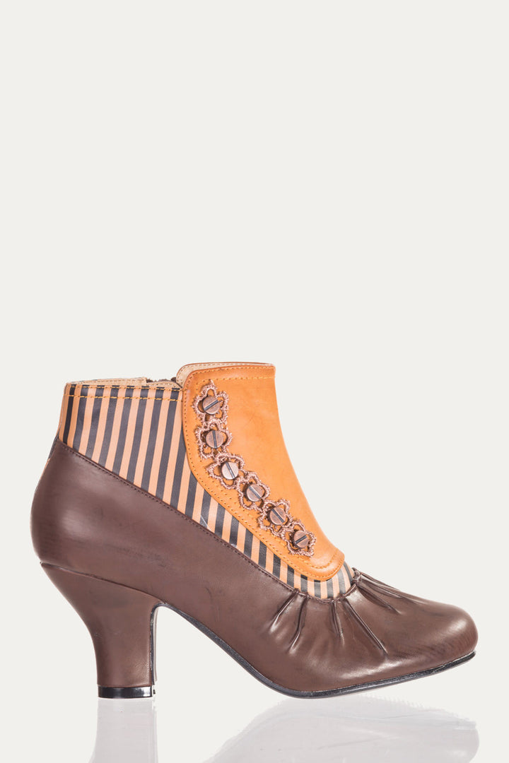 Banned Apparel - Tan Gloria Vintage Studded Boots - napoleonshousecleaning Husinec