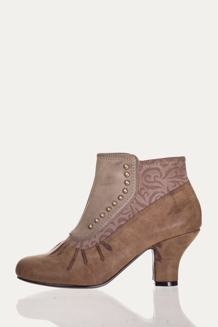 Banned Apparel - Taupe Gloria Vintage Studded Boots - napoleonshousecleaning Husinec