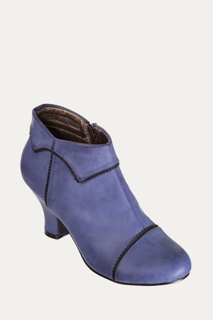 Banned Apparel - Blue Ruth Gothic Stitch Boots - napoleonshousecleaning Husinec