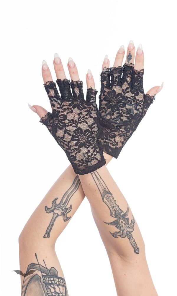 Queen of Darkness - Fingerless lace gloves with floral patte by Queen Of Darkness