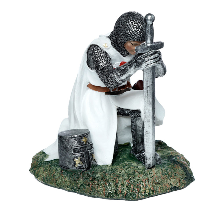 Protector of the Kingdom Knight Kneeling KN208-0